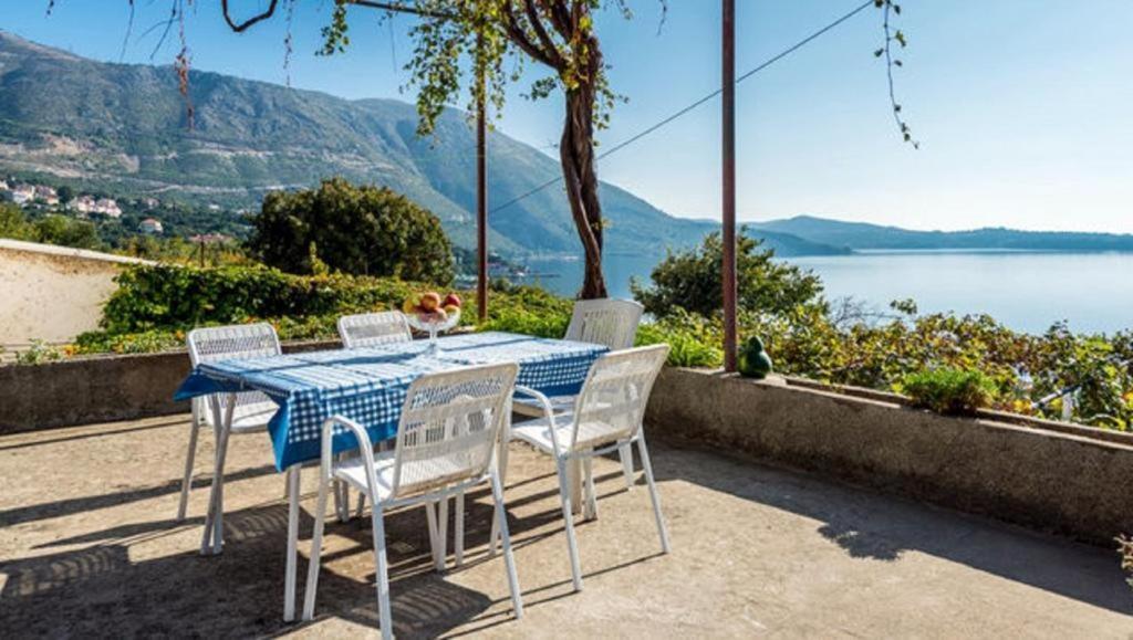 Fontana Guest house 3*
