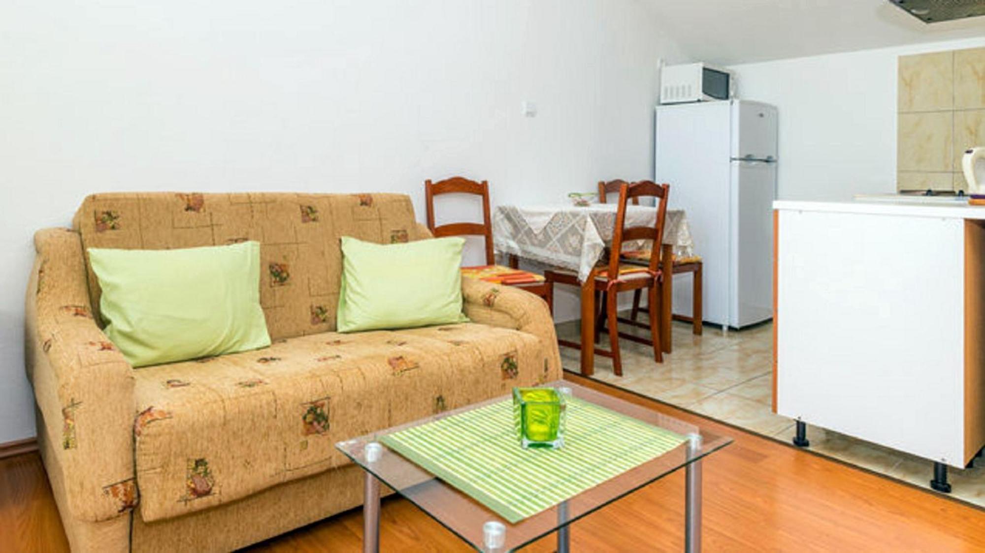 Fontana Guest house