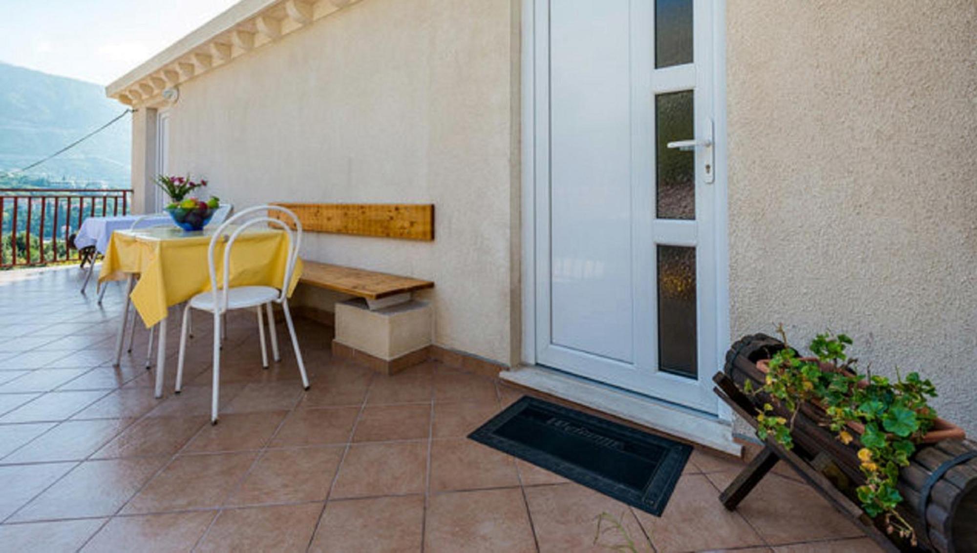 Guest house Fontana 3*